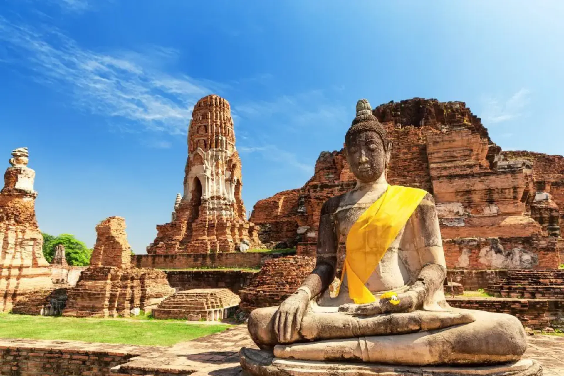 Ayutthaya temple ruins