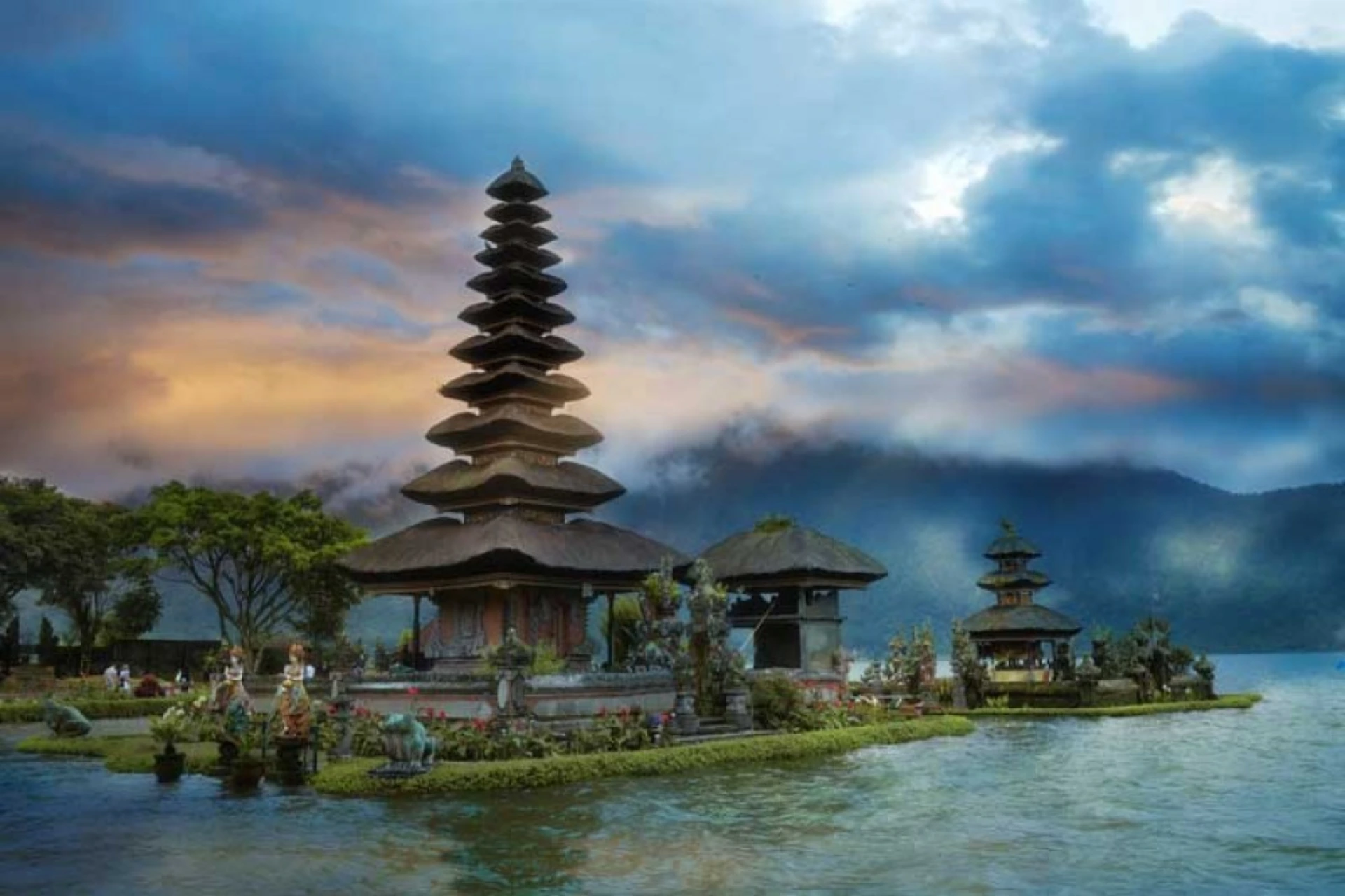 Bali beaches rice terraces and island views